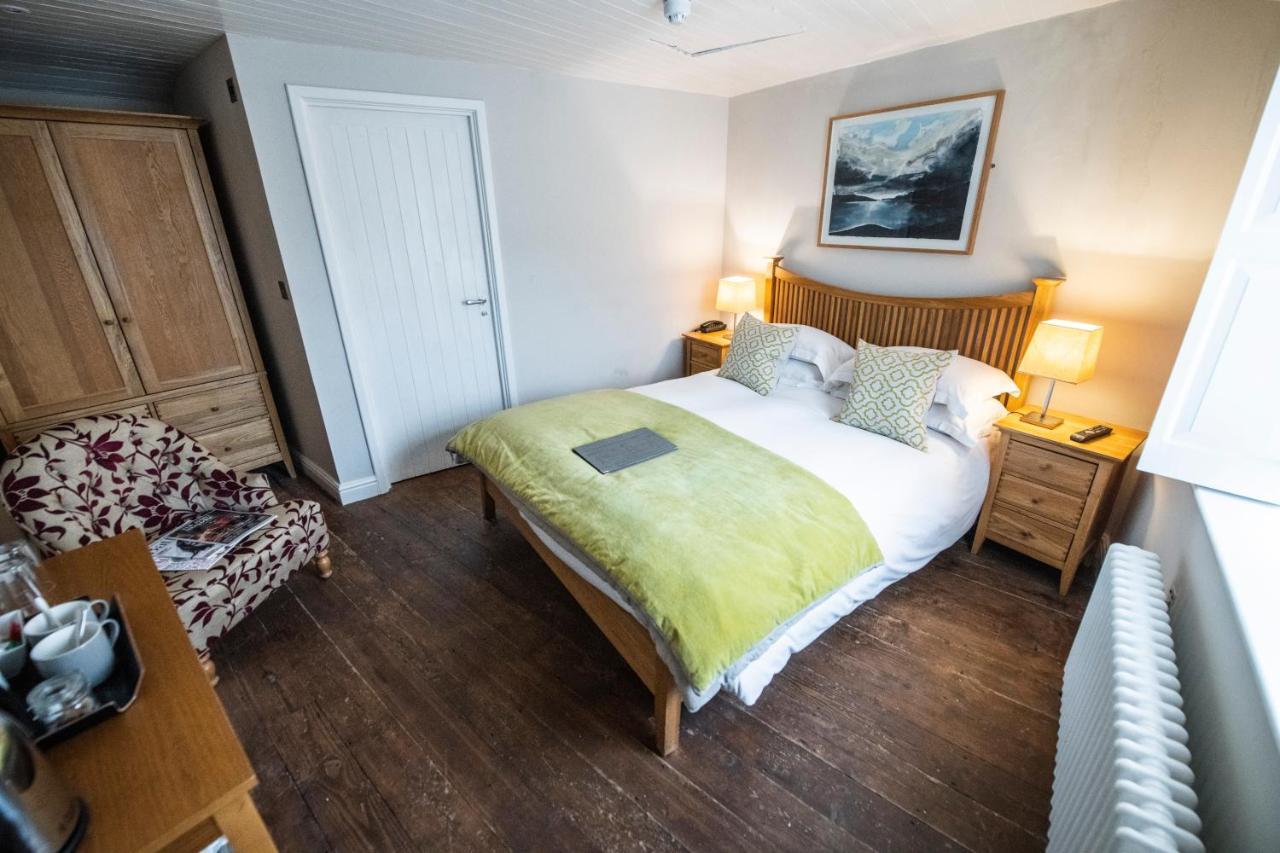 Wheelwrights Arms Country Inn & Pub Limpley Stoke Eksteriør bilde